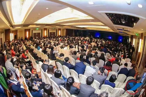 繼續(xù)教育轉(zhuǎn)型升級(jí)亟待打好“組合拳”——國家教育咨詢委員會(huì)委員季明明在大會(huì)專刊發(fā)表專題論述